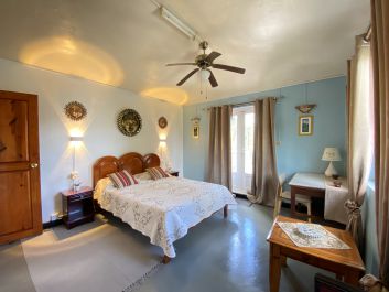 La chambre hindoue. Toutes nos chambres sont climatisées.