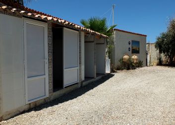 douches extérieures et toilettes quand on revient de .....