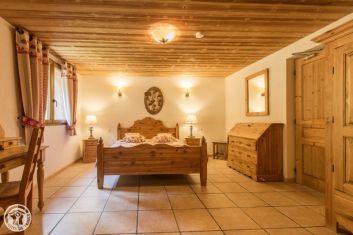 suite télé/dvd  n°5   avec salle de bain en suite et coin enfant