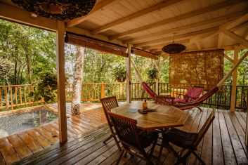 Cabane aux Etoiles au jardin des colibris Deshaies